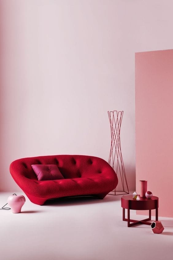 sofá moderno rojo