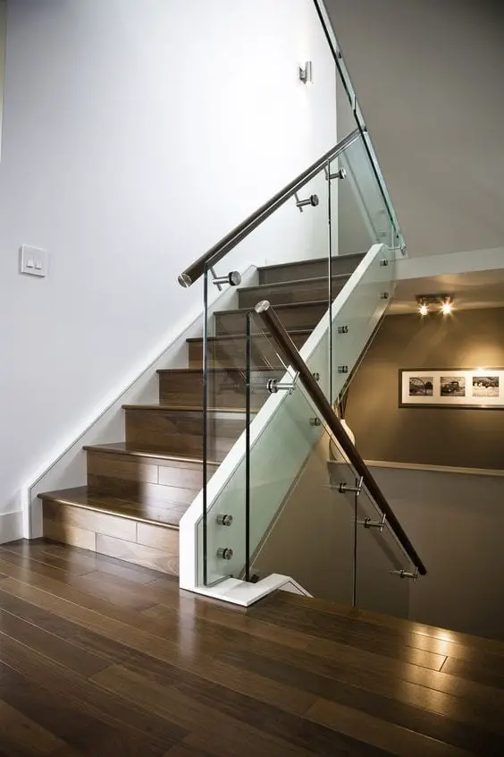 Escaleras modernas que complementarán tu casa