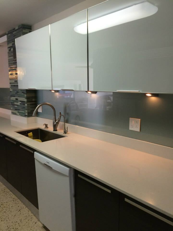 Backsplash en cristal de colores
