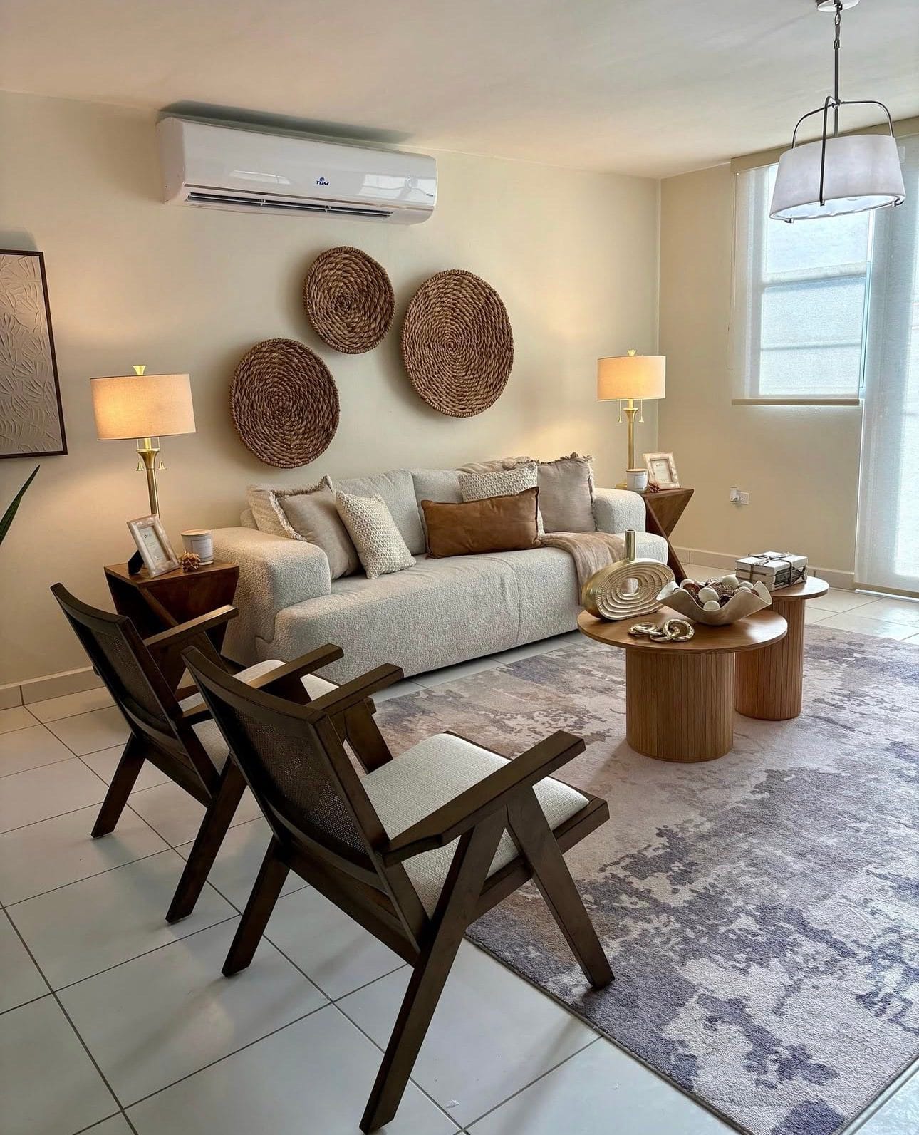 Color del Año Pantone 2026: Cloud Dancer y cómo usarlo en la decoración del hogar