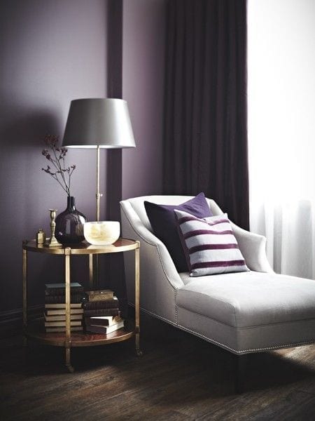 ideas para decorar una sala violeta