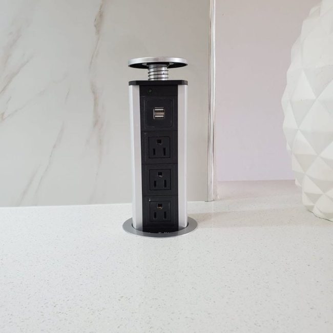 Pop-up outlets: enchufes retractables para tu cocina