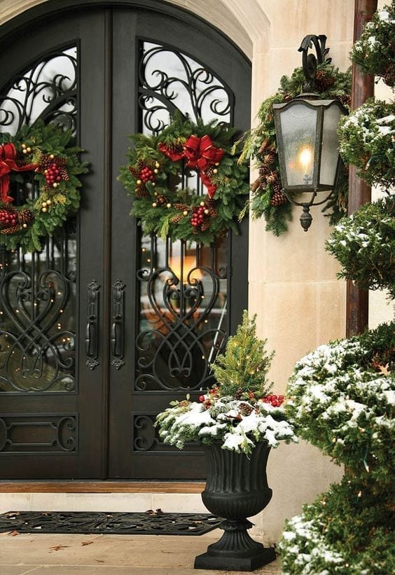 coronas navideñas naturales para la puerta