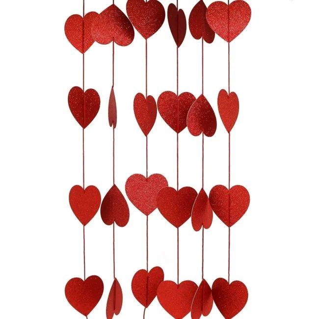 cortina de corazones para decorar en valentines