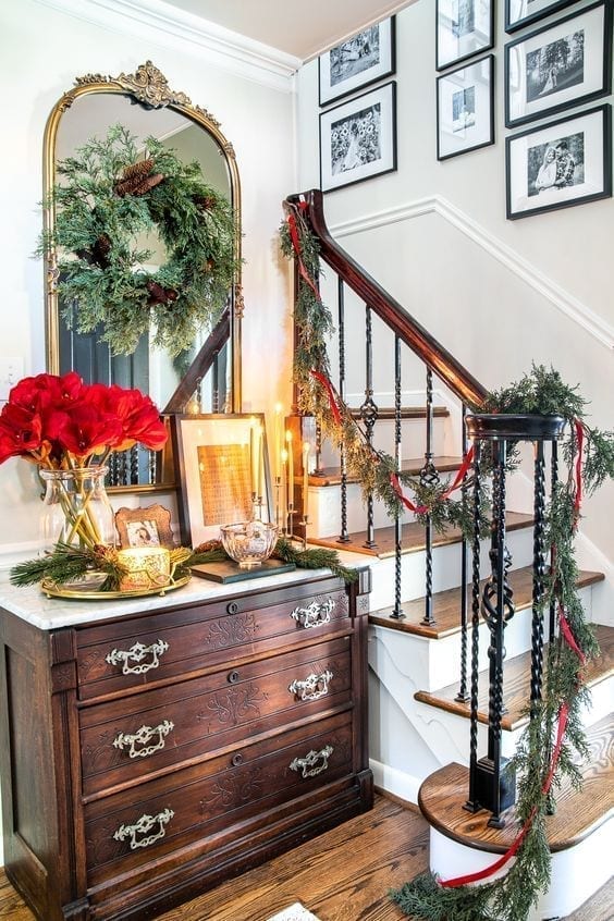 Decora tus repisas y paredes en Navidad