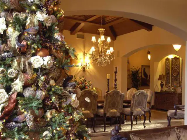 RMS_Leanne-Micheal-Interiors-Christmas-tree_s4x3_lg