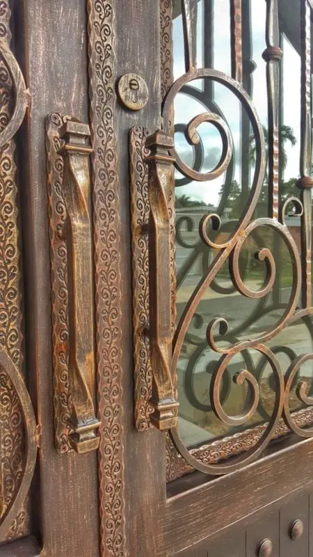 puertas en hierro forjado