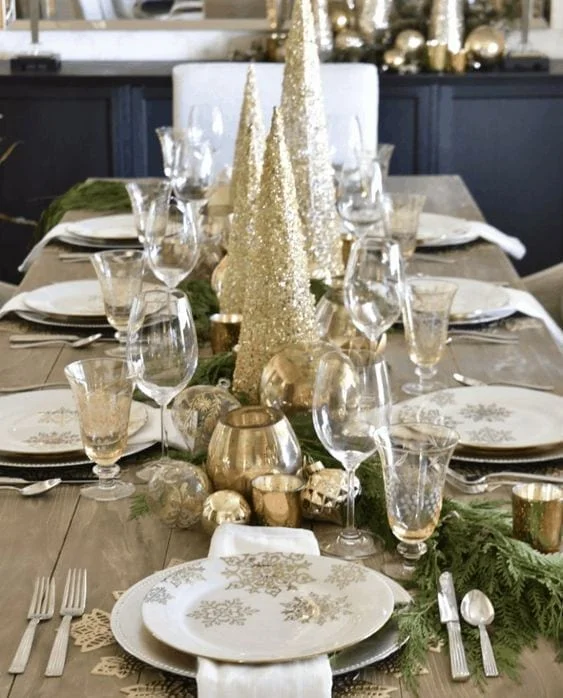 mesa navidad color oro