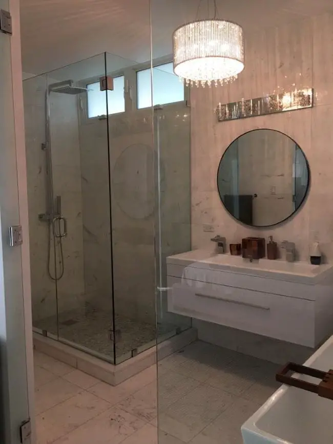 duchas de cristal moderna