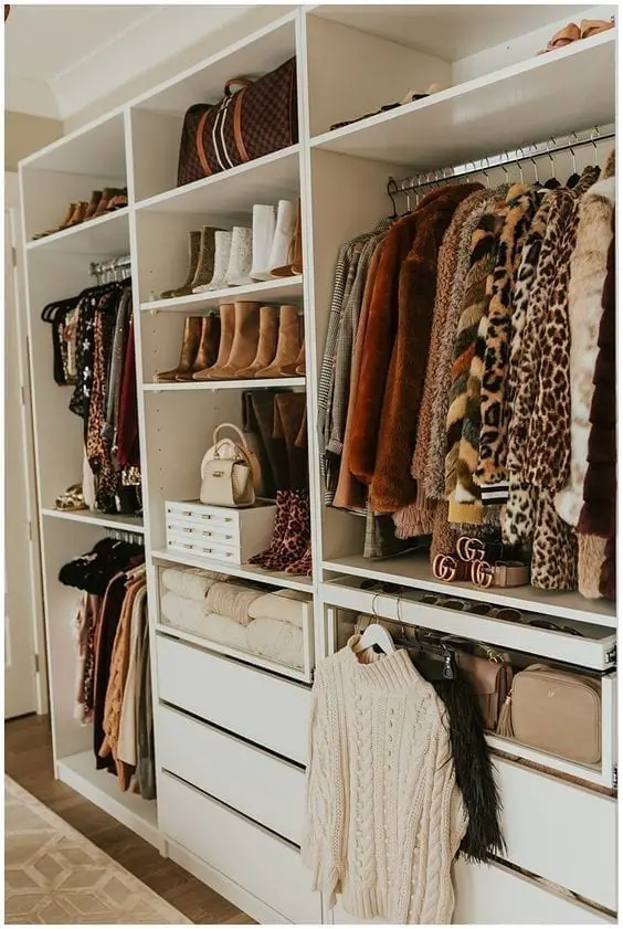 Ideas para organizar el closet y mantenerlo