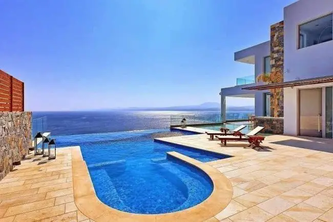 piscina-casa-de-lujo-grecia