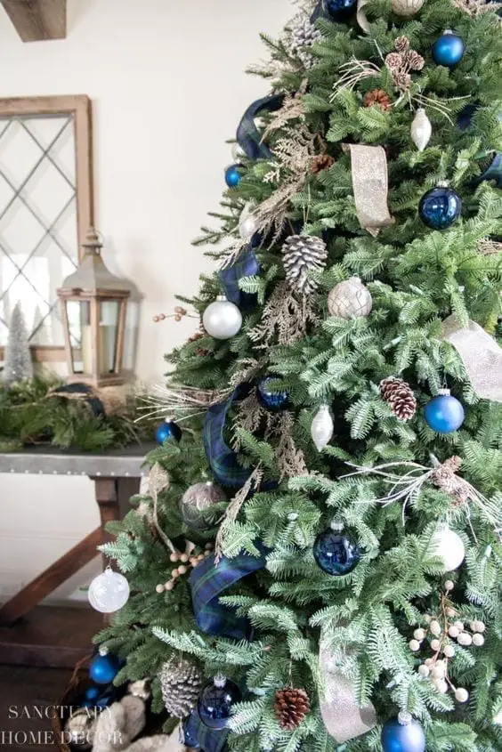 azul en la decoración navideña